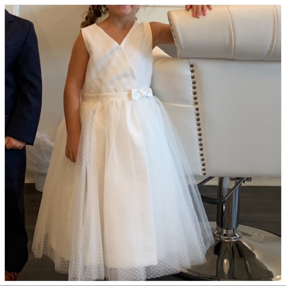 Flower girl/ communion dress size 6 us angels